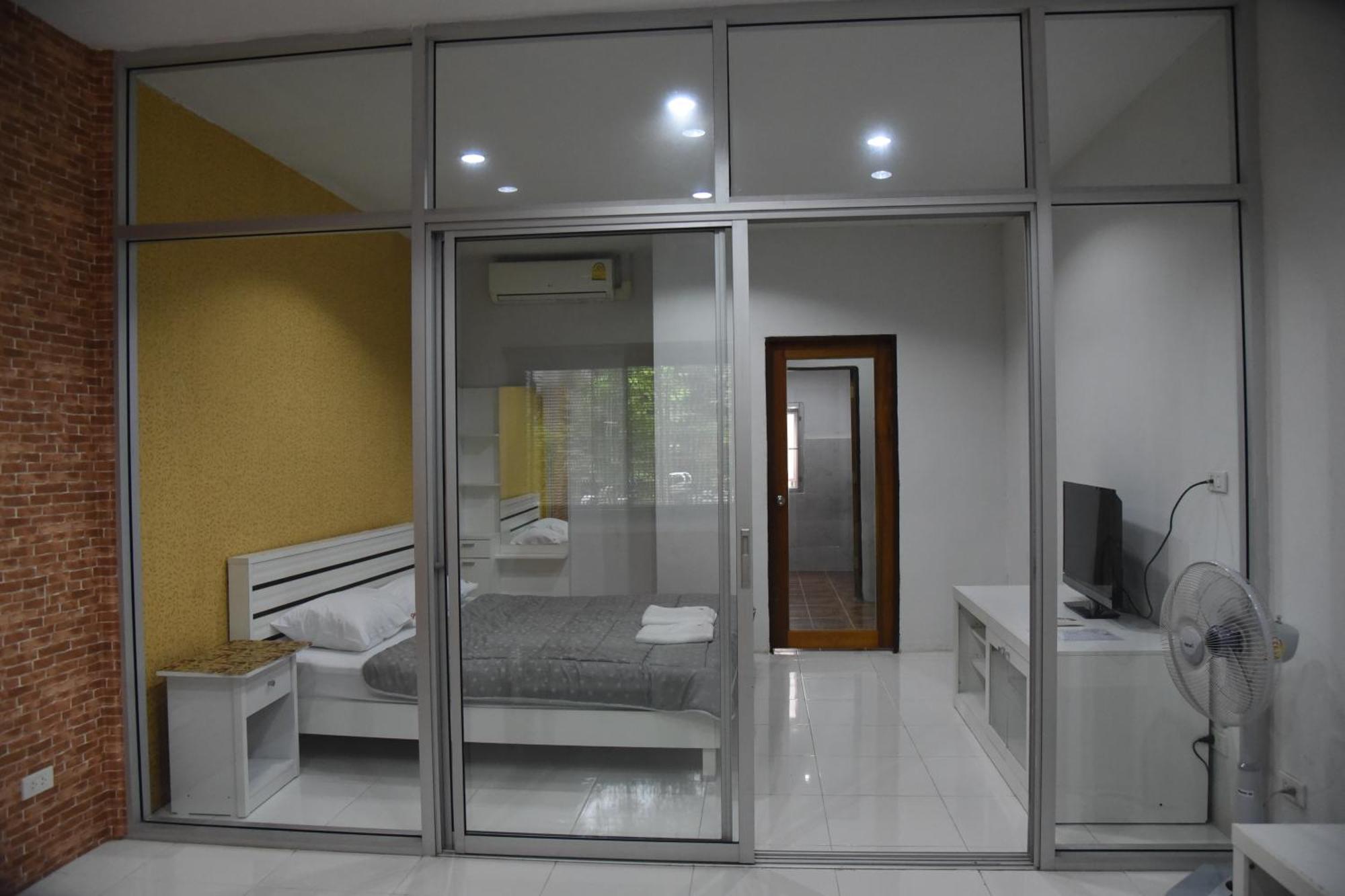 Fairtex Residence Pattaya Room photo