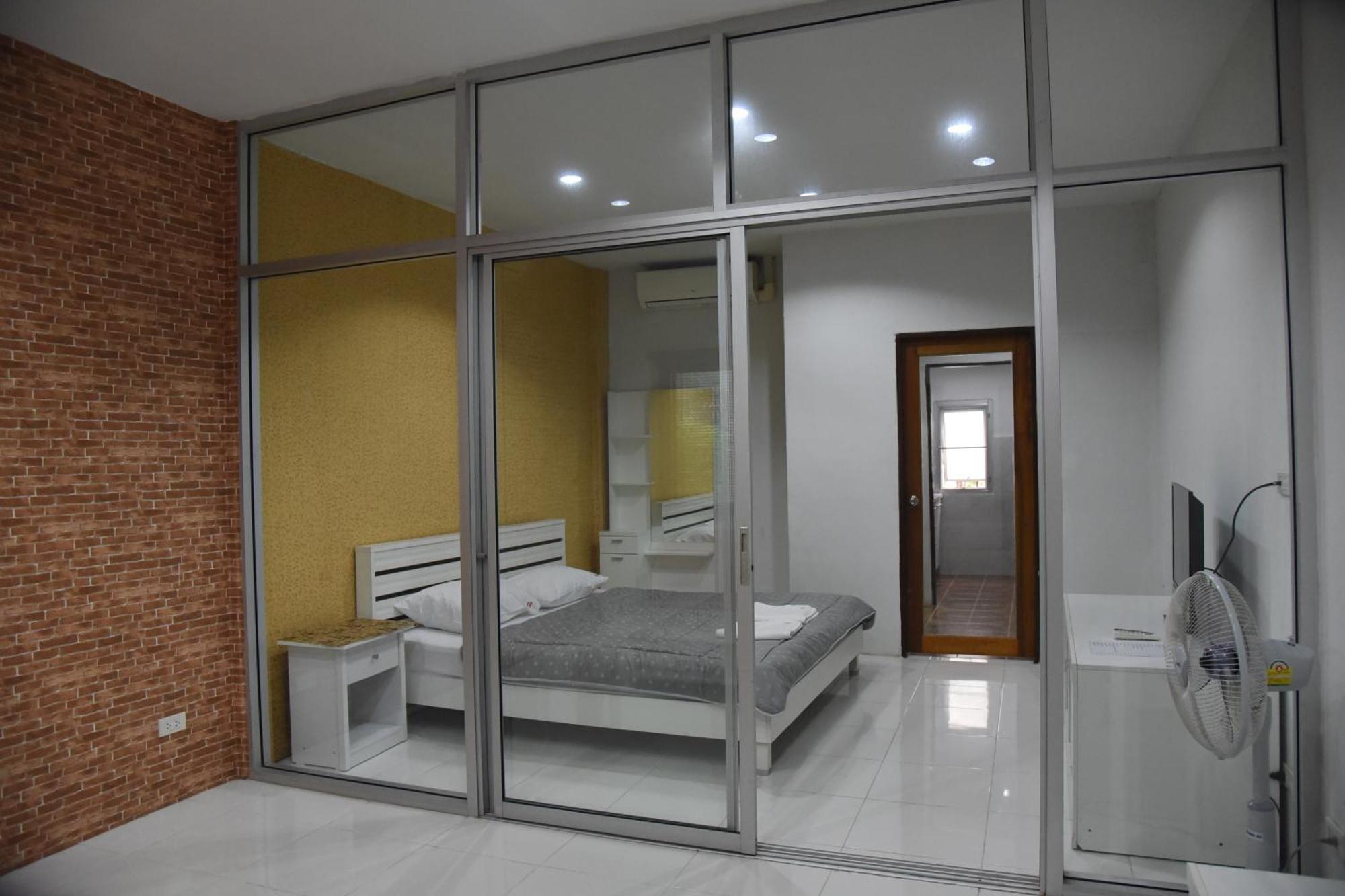 Fairtex Residence Pattaya Room photo